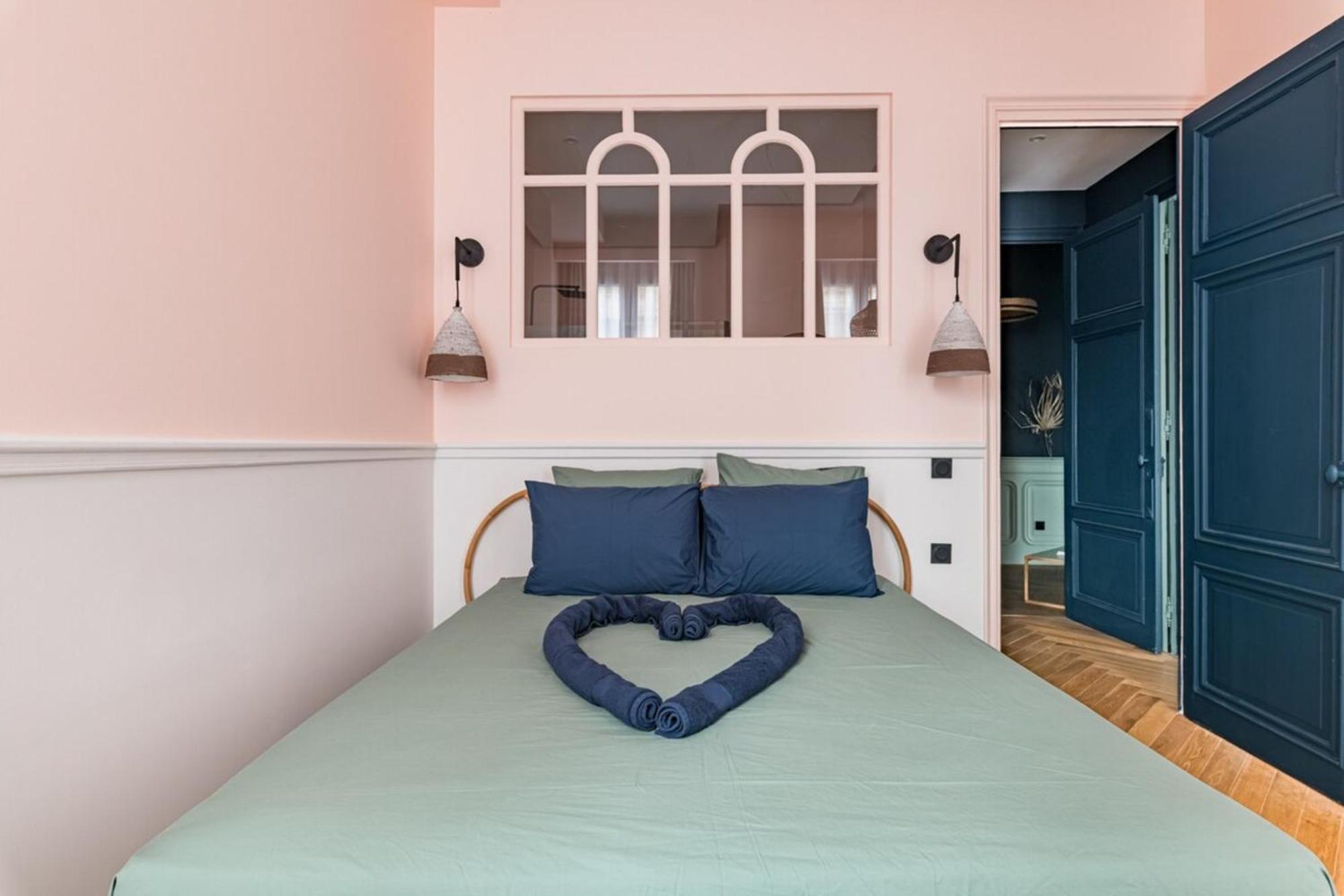Beige Hospitalite - Gisele - Ultralux Balneo - Neuf 2 Chambres Saint-Etienne  Luaran gambar